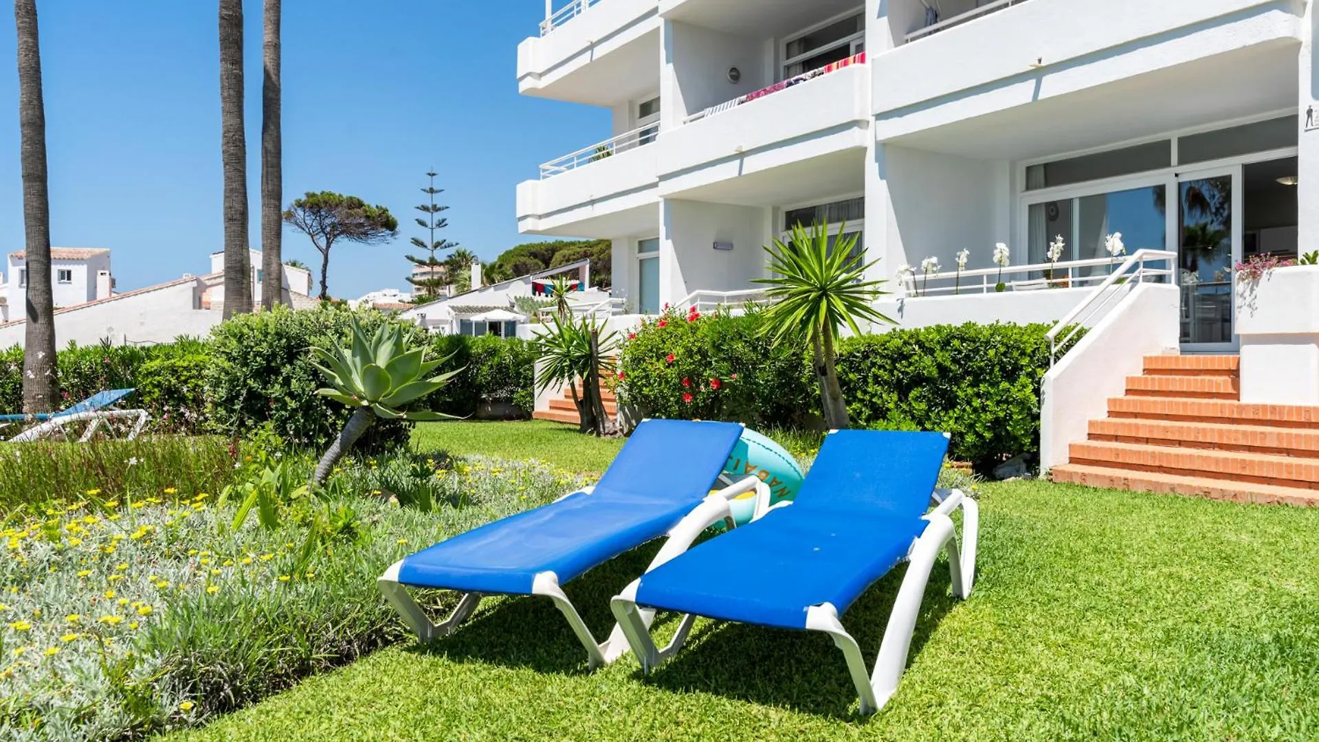 Playa Miraflores Luxury Beachfront Apartment Sitio de Calahonda