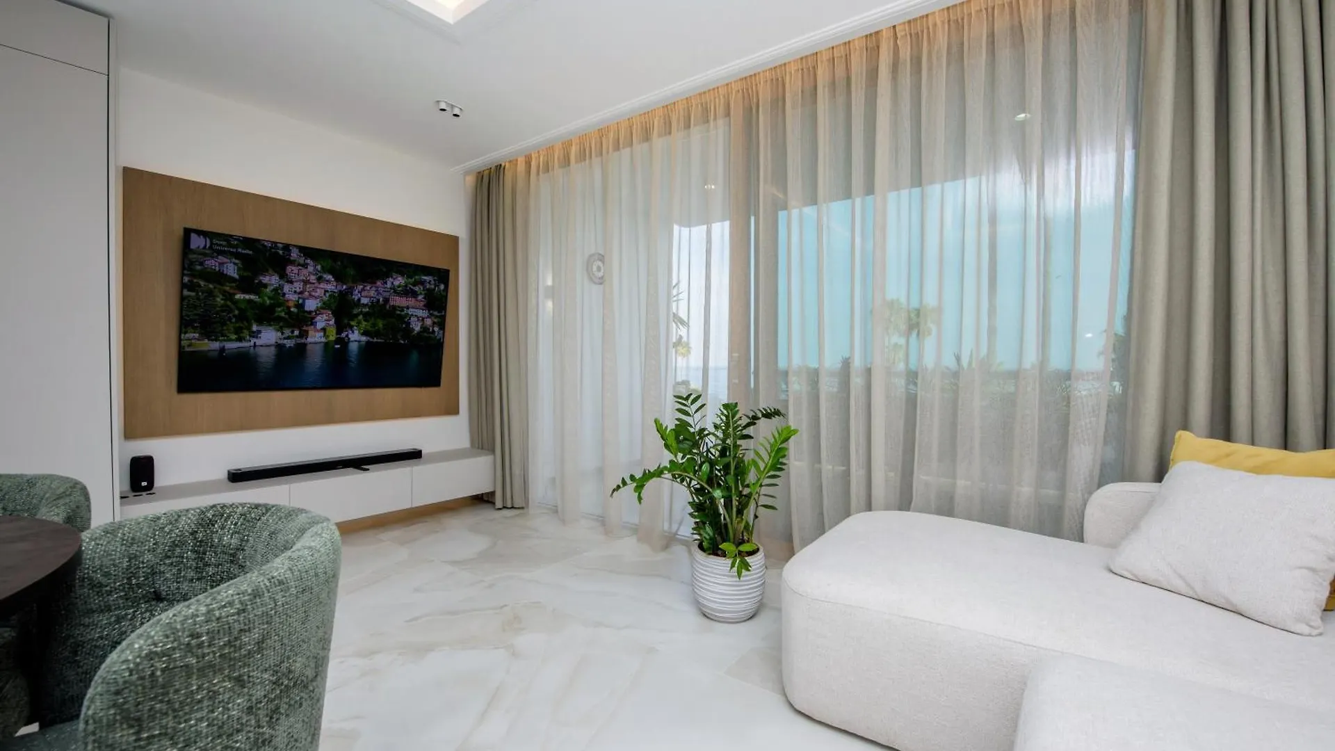 Playa Miraflores Luxury Beachfront Apartment Sitio de Calahonda 0*,