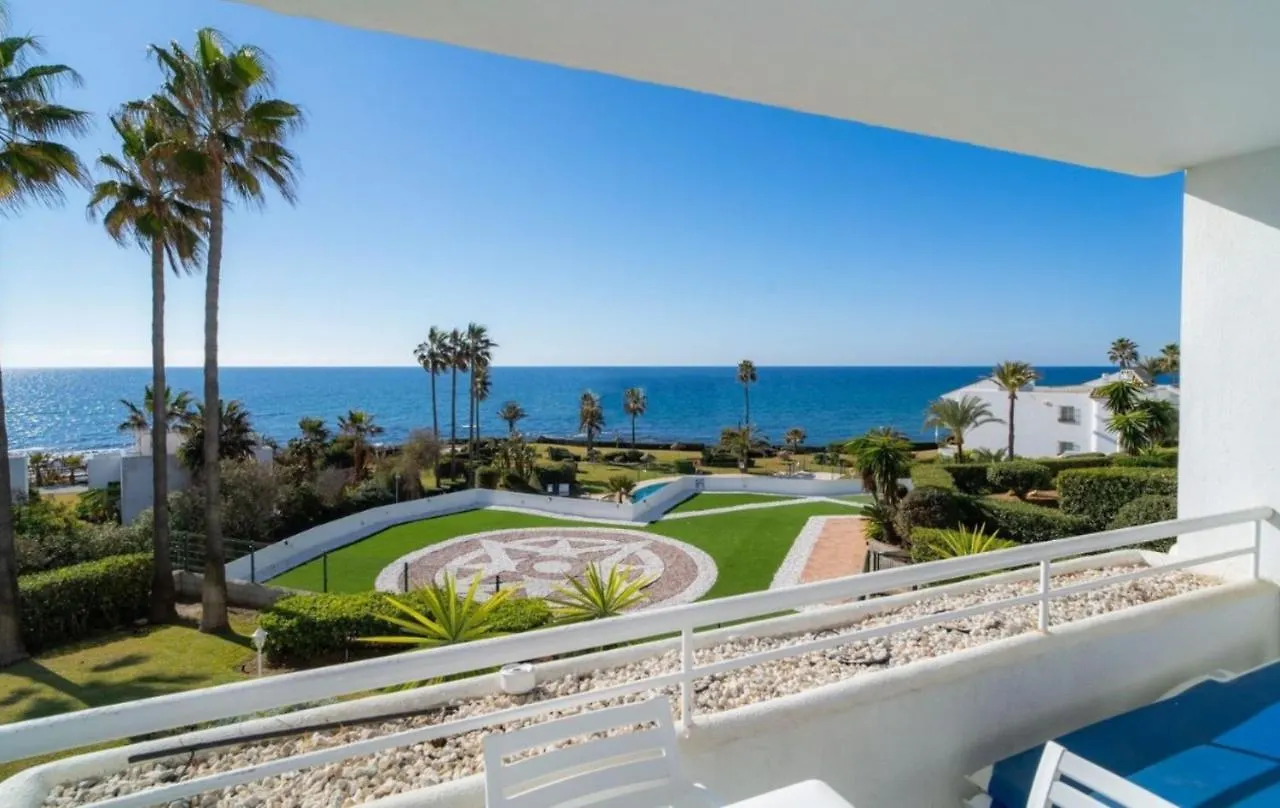 Playa Miraflores Luxury Beachfront Apartment Sitio de Calahonda Spain