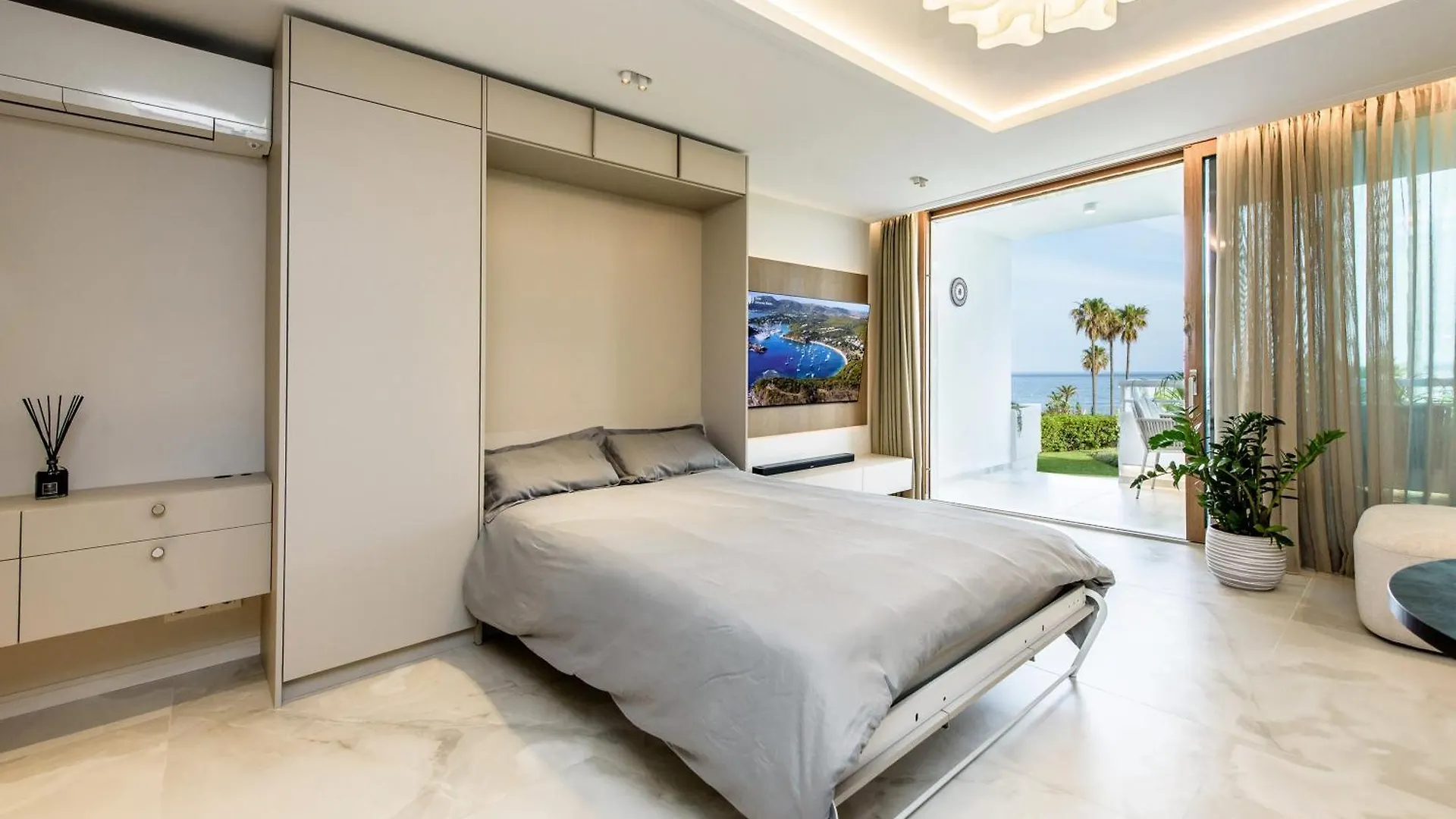 Playa Miraflores Luxury Beachfront Apartment Sitio de Calahonda 0*,